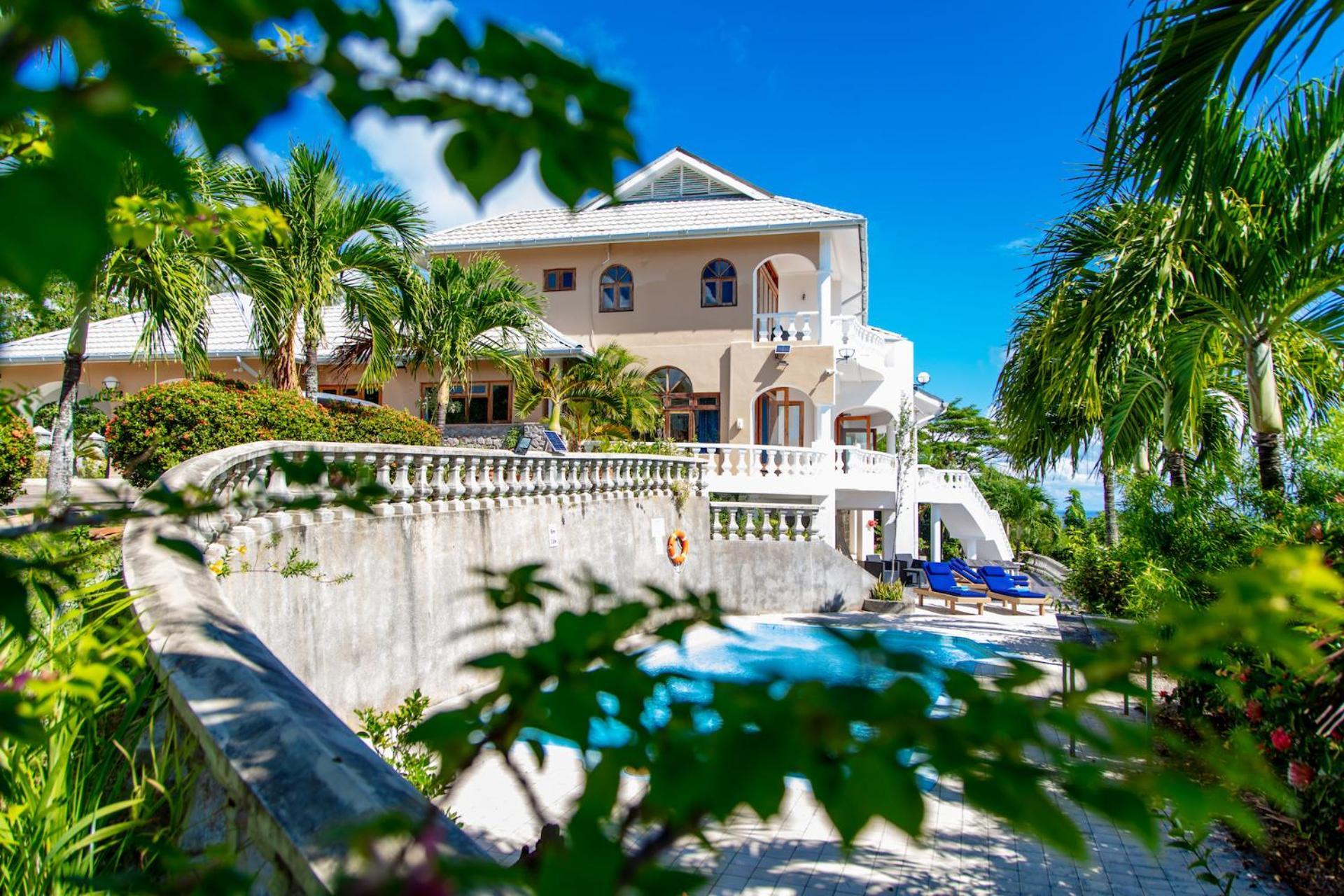 Blu Vista Villa *
